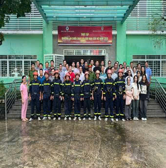 Trung tâm Y tế Long Xuyên thực tập phương án chữa cháy  và cứu nạn cứu hộ, năm 2025